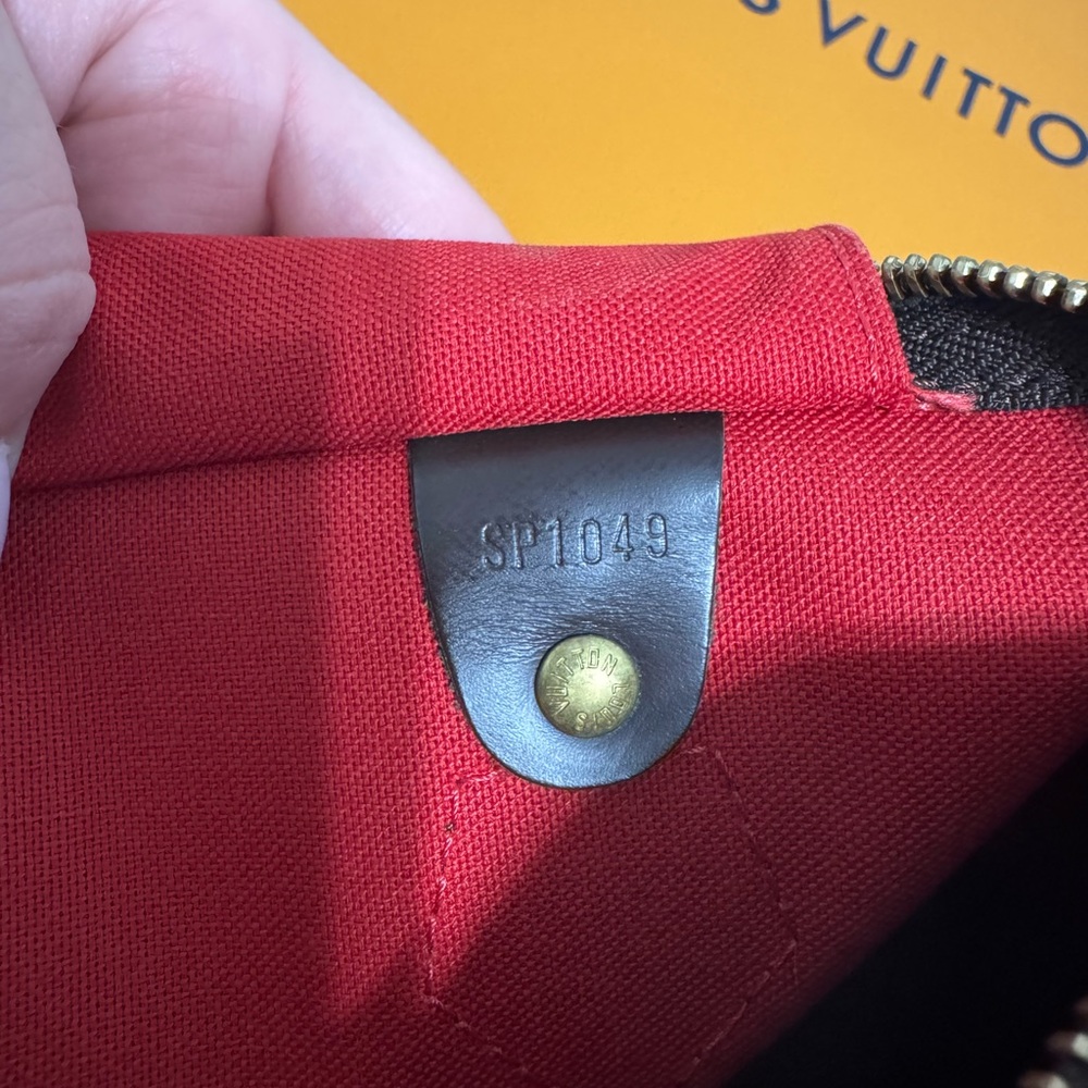 Louis Vuitton Damier Ebene Speedy 30 - Picture 12 of 16